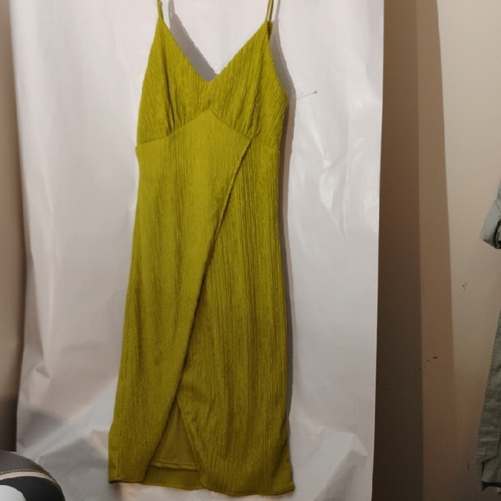 Lulu's Elegant Green Open Back Dress Size Small